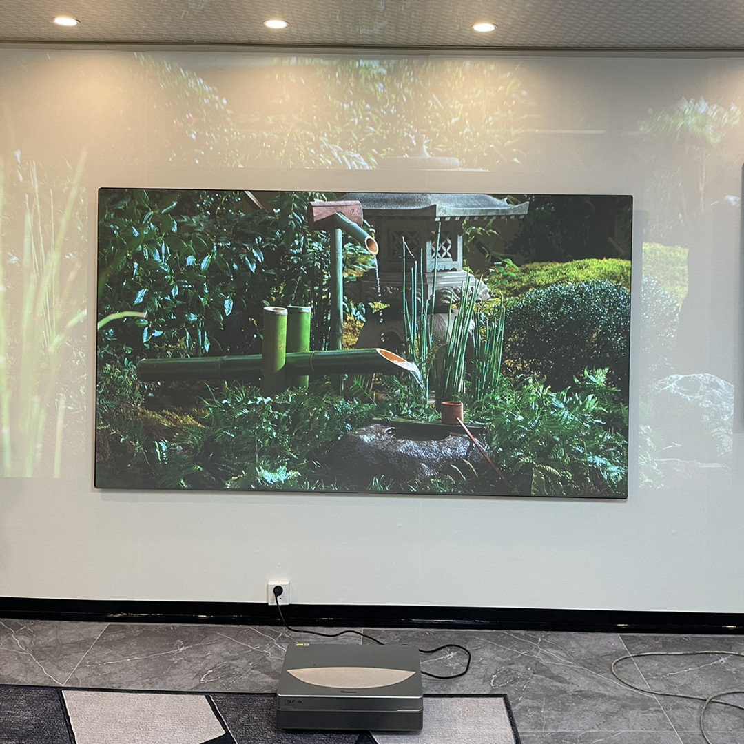 2027年最新 MIVISION 100～120インチ 16 - Alr Ambient Light Rejecting Projector Screen のレビューと価格