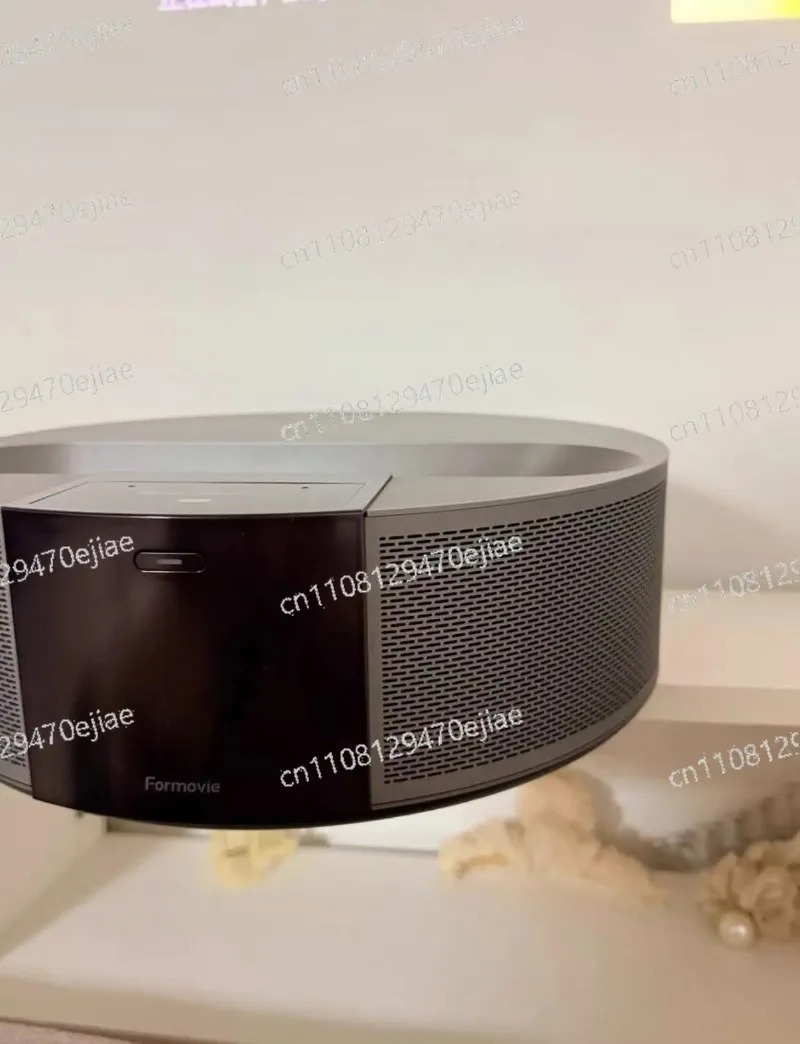 R1超短焦点レーザーTVプロジェクター |   1600 A - Ultra Short Throw Laser Projector 4K のレビューと価格